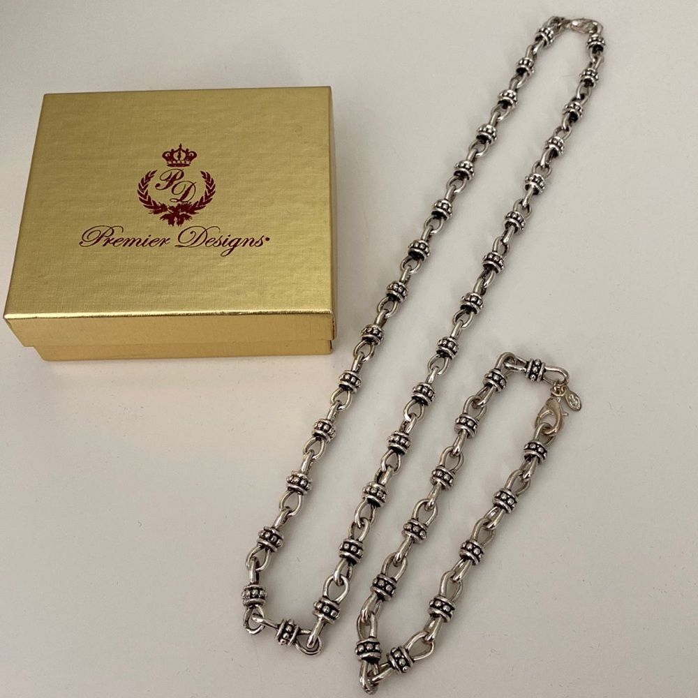 Premier Designs Lauren Necklace and Matching Bracelet